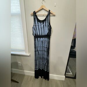Cute tie dye maxi dress